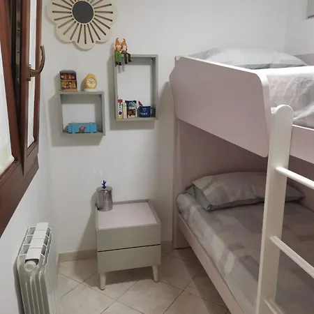 Komi House דירה